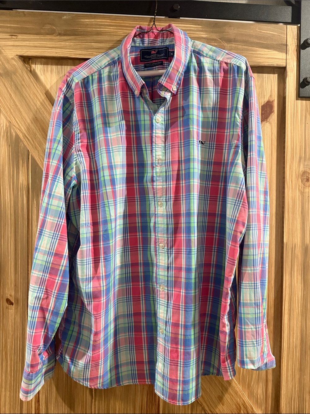 Vineyard Vines Men's Pink and Blue Plaid Button-Down Shirt